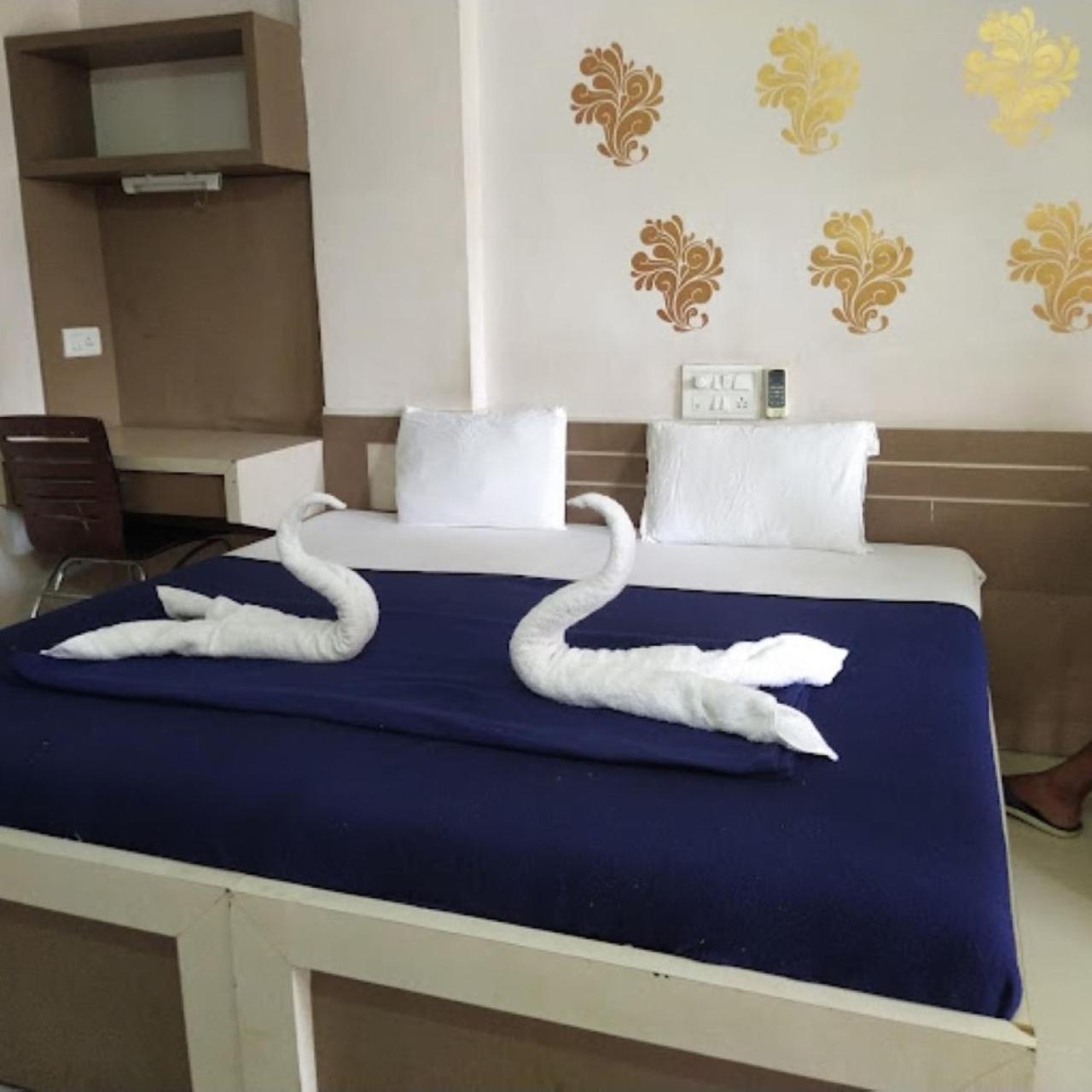 Divya Jyot Residency Bhuj Hotell Eksteriør bilde